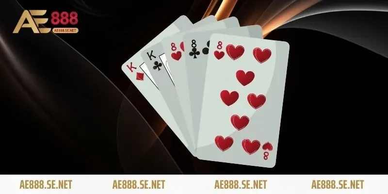 Luật Chơi Mậu Binh: Bí Kíp Xếp Bài Sảnh Rồng Thắng Lớn